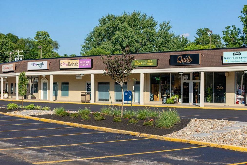 Chenoweth Plaza Shopping Center - Space for Lease
