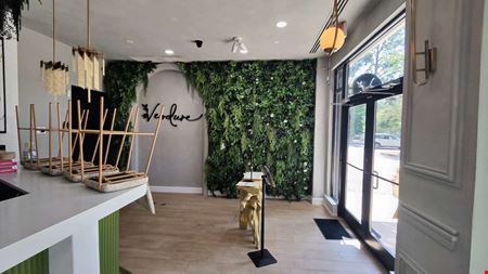 Preview of Retail space for Sale at 560 Dutch Valley Road Northeast #100