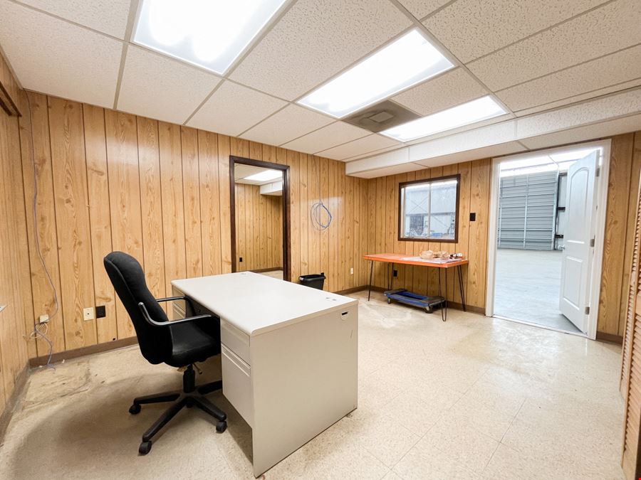 ±10,000 SF Office-Warehouse in Elmwood Corridor