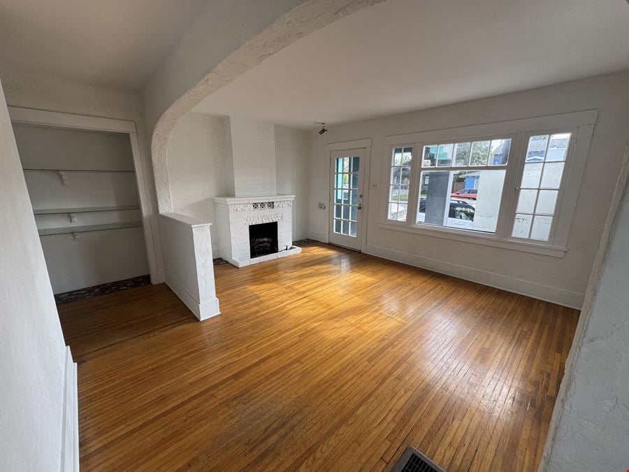 341 Redondo Ave