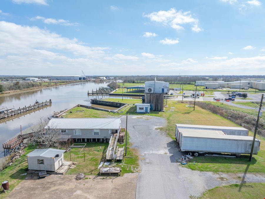 Seafood Processing Plant & Ice Plant