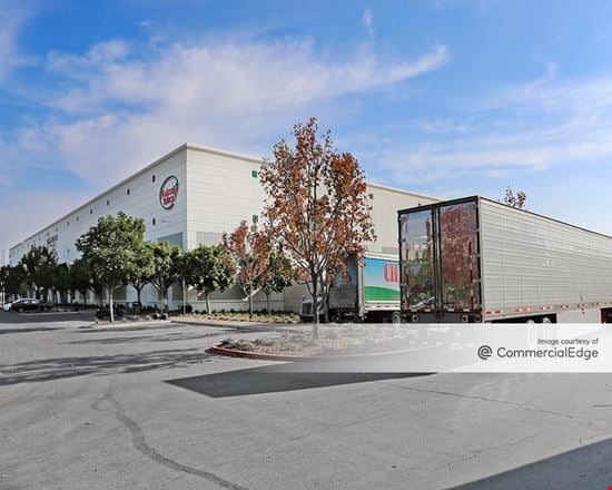 Preview of Industrial space for Rent at 8409 Kerns Street