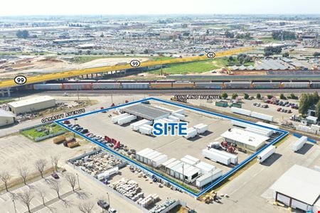Preview of Industrial space for Rent at 2575 S. Sunland Avenue
