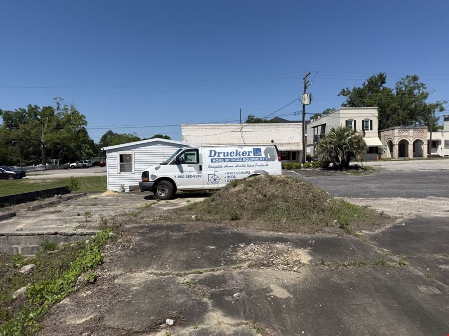Regional Durable Medical Supplies - Possible Pivot to Drugstore Too - 110 E. Main St & Parking