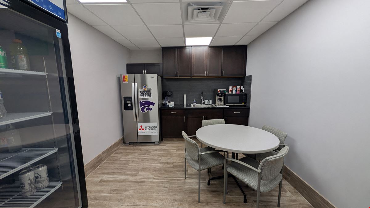 MODERN FREESTANDING OFFICE