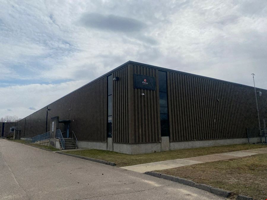 58,960 SF Manufacturing/Warehouse Space