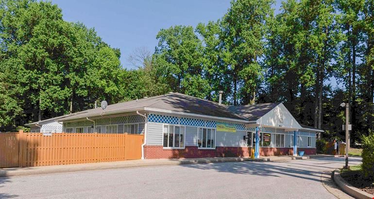 8401 Carlson Ln