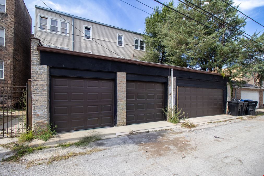 6 Unit Multifamily Property Located in Chicago, IL