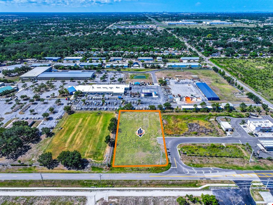 1+/- Acre Central Bradenton Commercial Pad