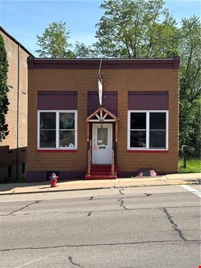 320 Main St