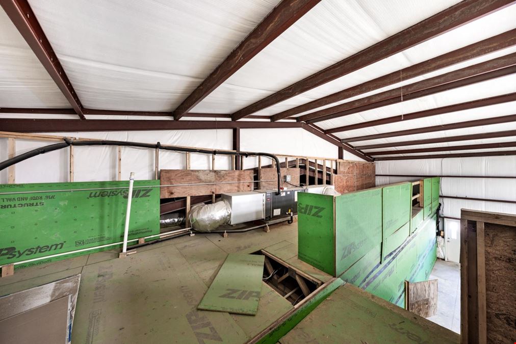 11639 E US-175