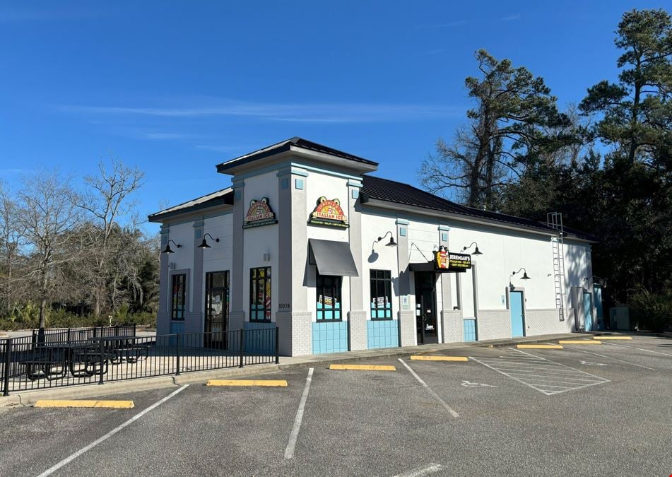 Pawley’s Island Restaurant w/ Drive Thru