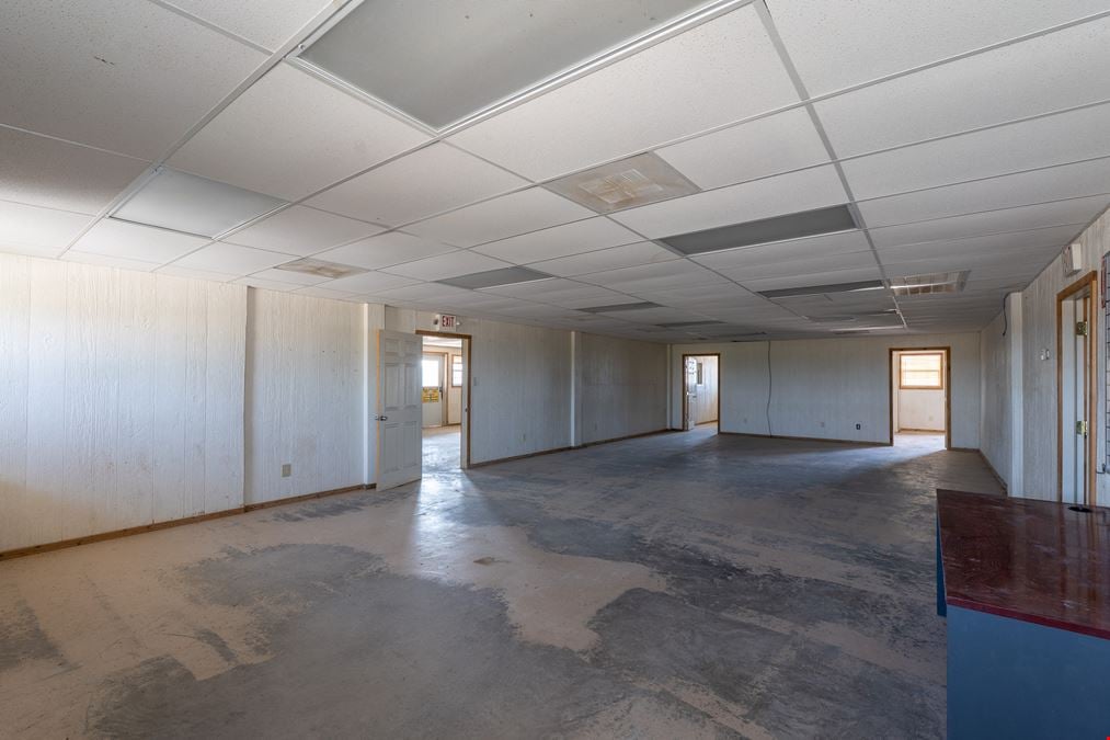 Multi-Building Industrial Property on 79.54 Acres