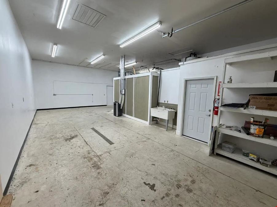 400 Business Centre Dr