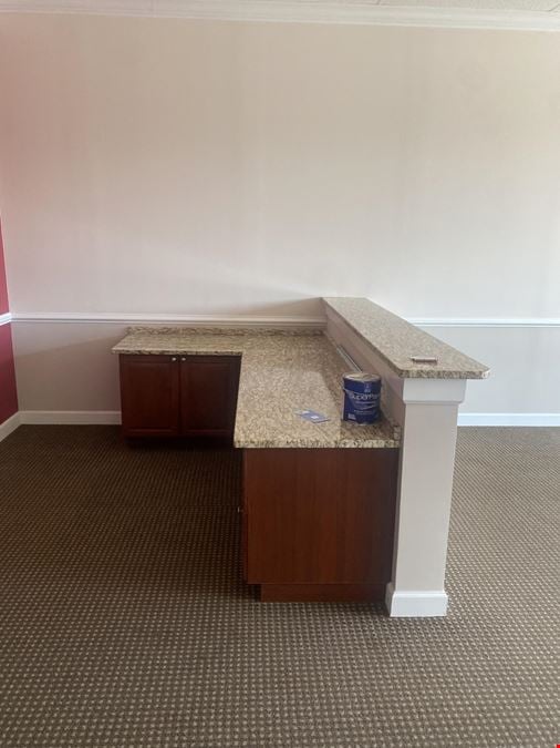 Gator Hole Plaza Retail/Office Space