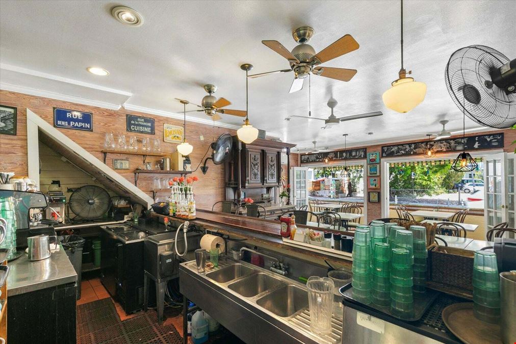 1215 Duval St