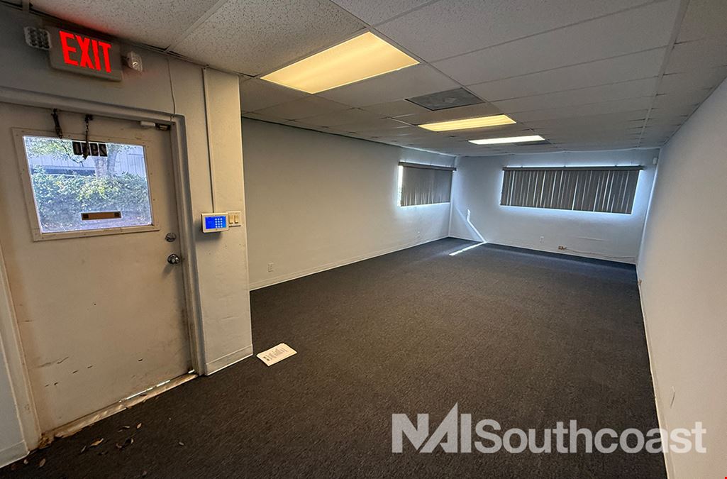 ±2,734 SF Warehouse Condo