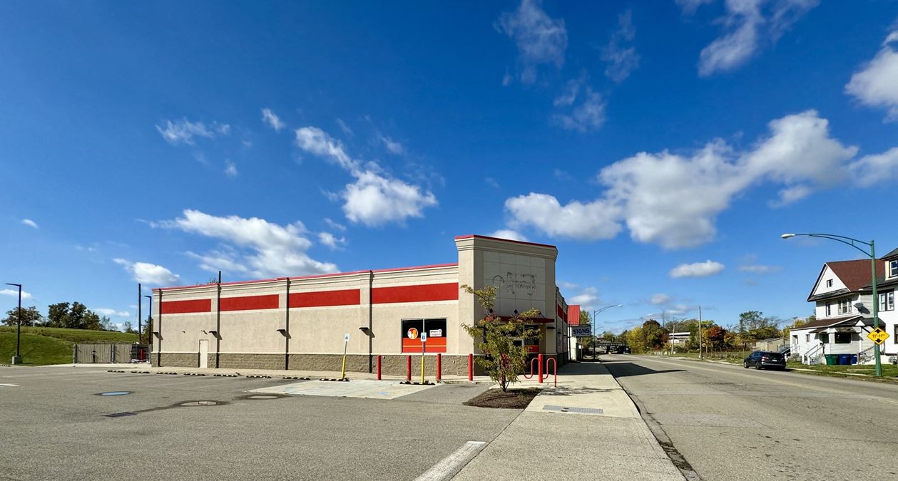 8,338+/- SF Retail Space Sub Lease