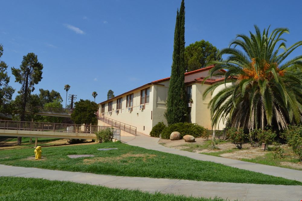 Flexible Office, Assembly, Hospitality & Specialty-Use Spaces | Springville, CA