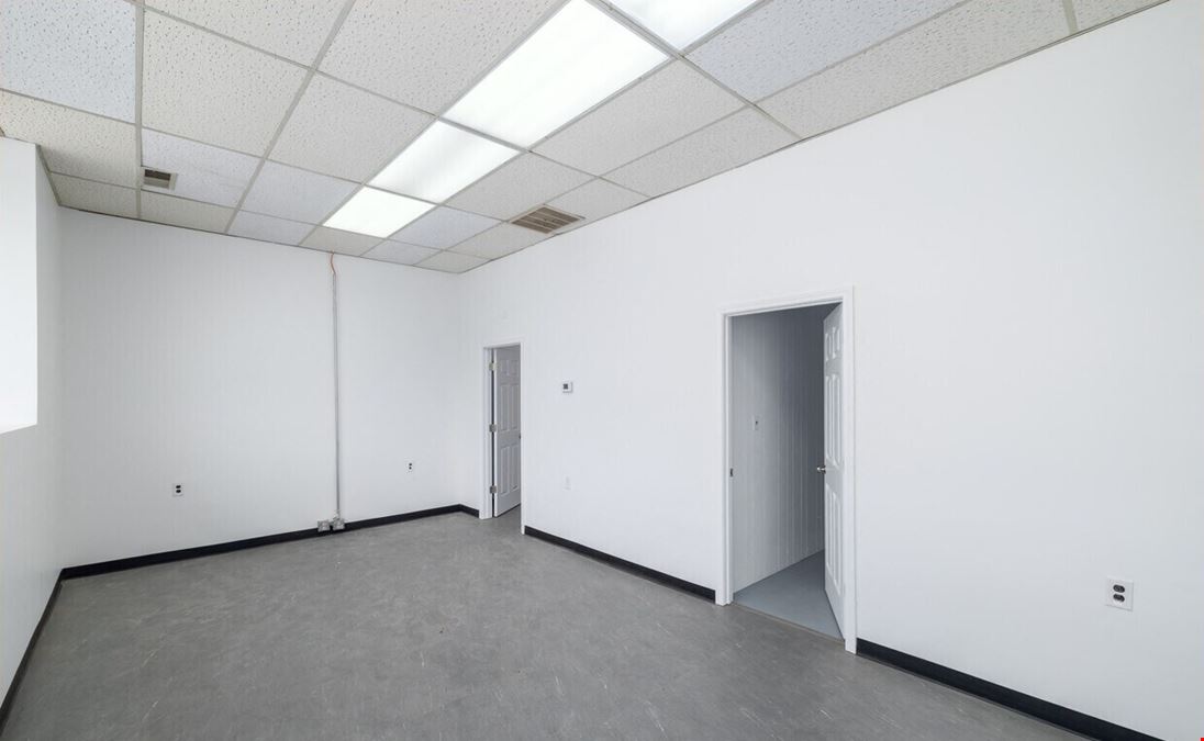 North Graham Business Center - Flexible, Functional, and Fully Renovated