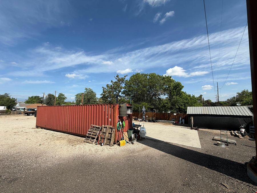 4621 N Vasquez Blvd