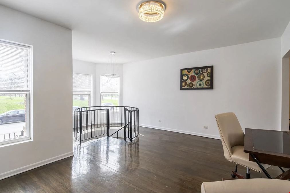 108 N Hamlin