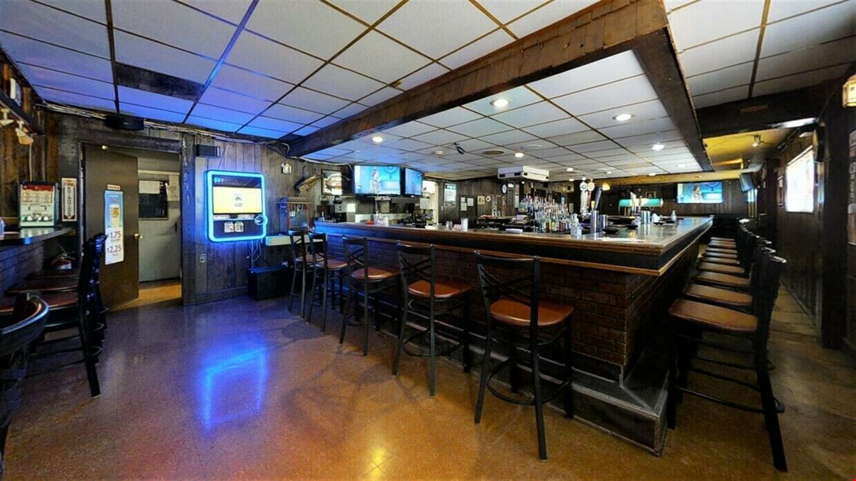 Arvin's Cedar Bar