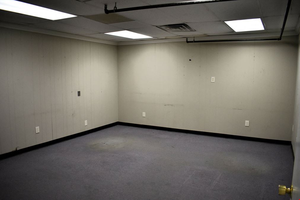 3045 Mobile Hwy. - Office Warehouse