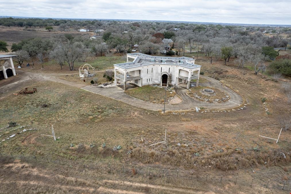 Prime 147-Acre Commercial/Ranch Land – Interstate 37 Frontage