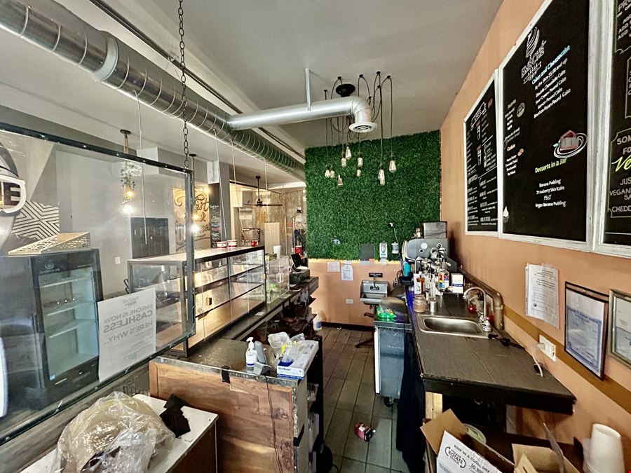 3453 S Prairie - +/-1300 SF 2ND GENERATION RESTAURANT FOR LEASE