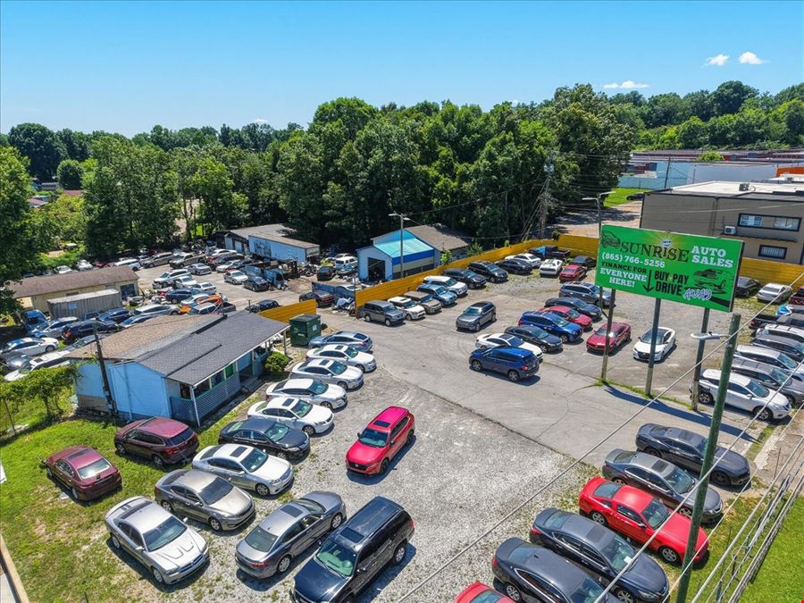 5855 Clinton Hwy