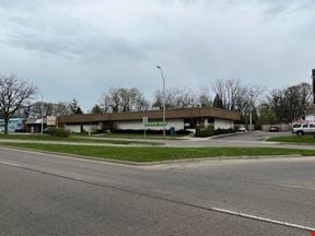 2882 S Dixie Dr