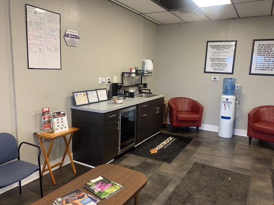 34010 Groesbeck Hwy