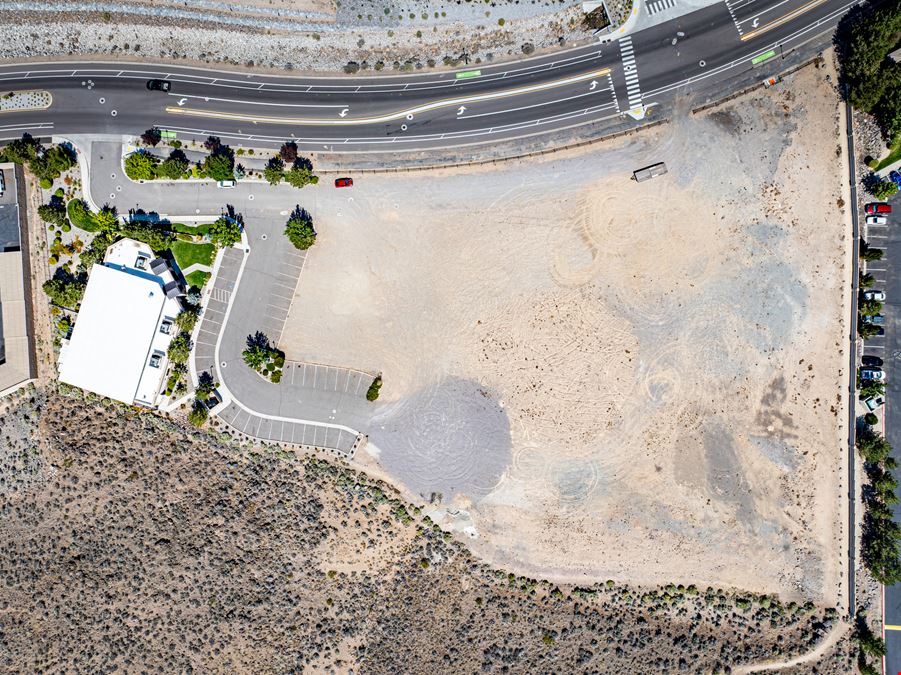 Los Altos Parkway