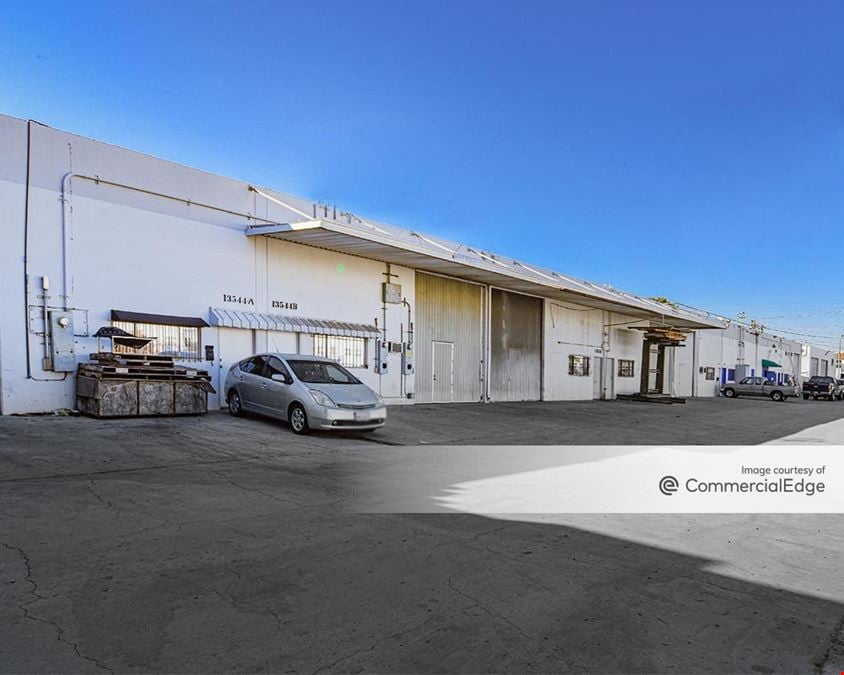 13536 Imperial Hwy