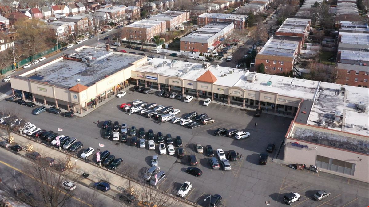 Former Vented Restaurant with Gas - Lindenview Shopping Center