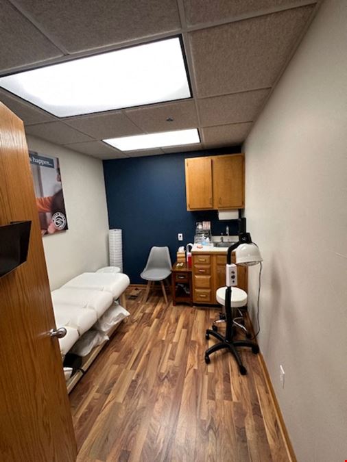 Creekside Professional Office Suite