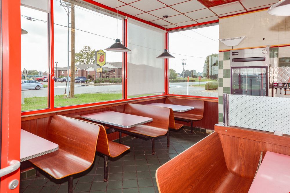Restaurant Property for Sale in Pine Bluff