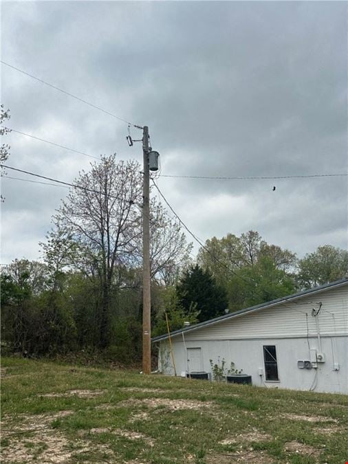1602 Highway 7 N