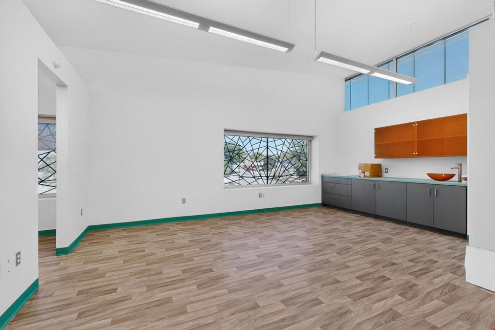 FLEX/WAREHOUSE/OFFICE/YARD/3-PHASE