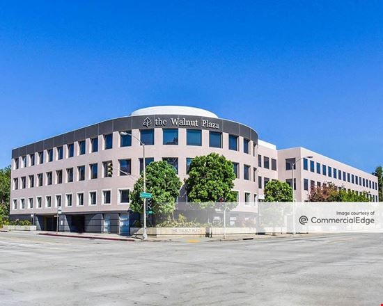 The Walnut Plaza