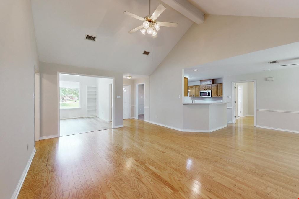 2600 Greenberry Circle