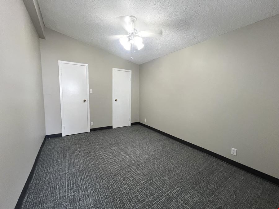 Splendora, TX - Old HWY 59 N - Office Space for Lease