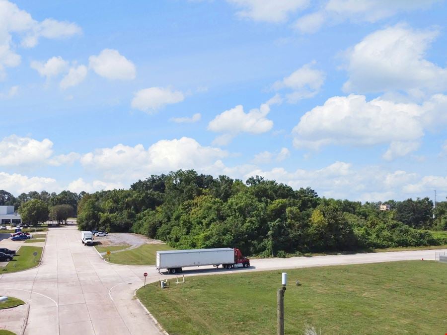 1.68 Acre Corner Lot in Westport Industrial Park near I-10