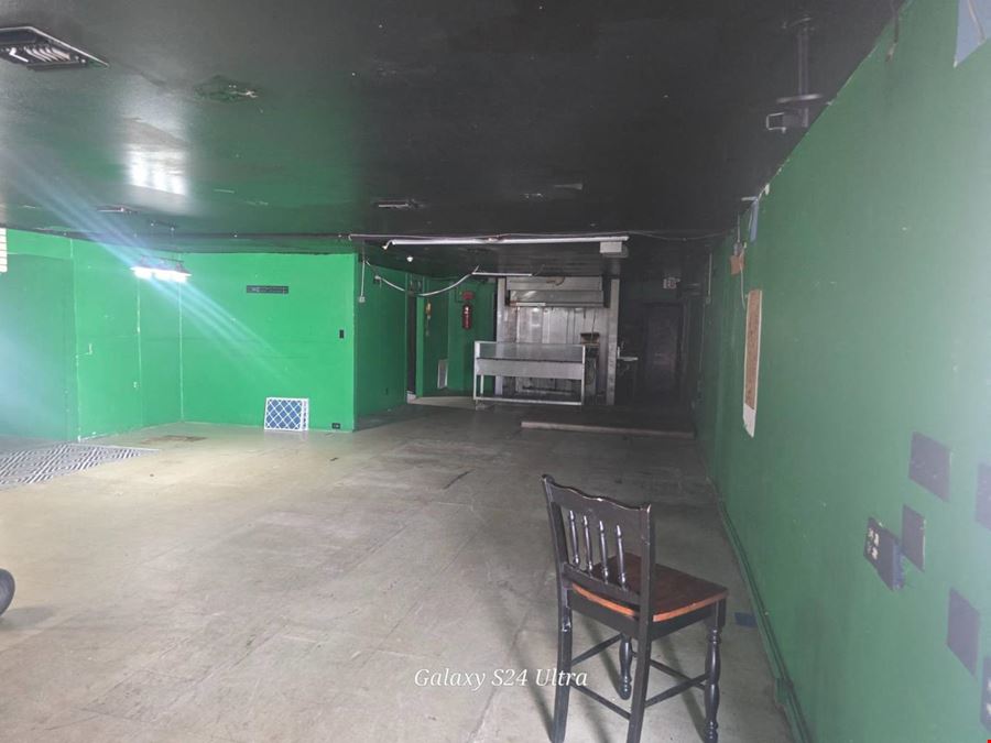 1411 Roseland Ave