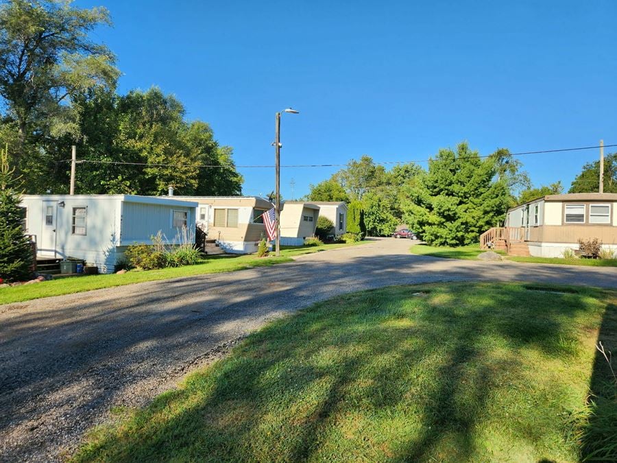 Pleasant Lake Mobile Home Community