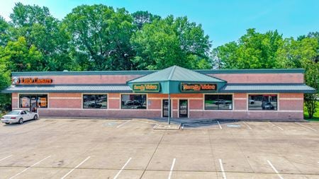 Preview of Retail space for Rent at 2010 Lamar Ave.