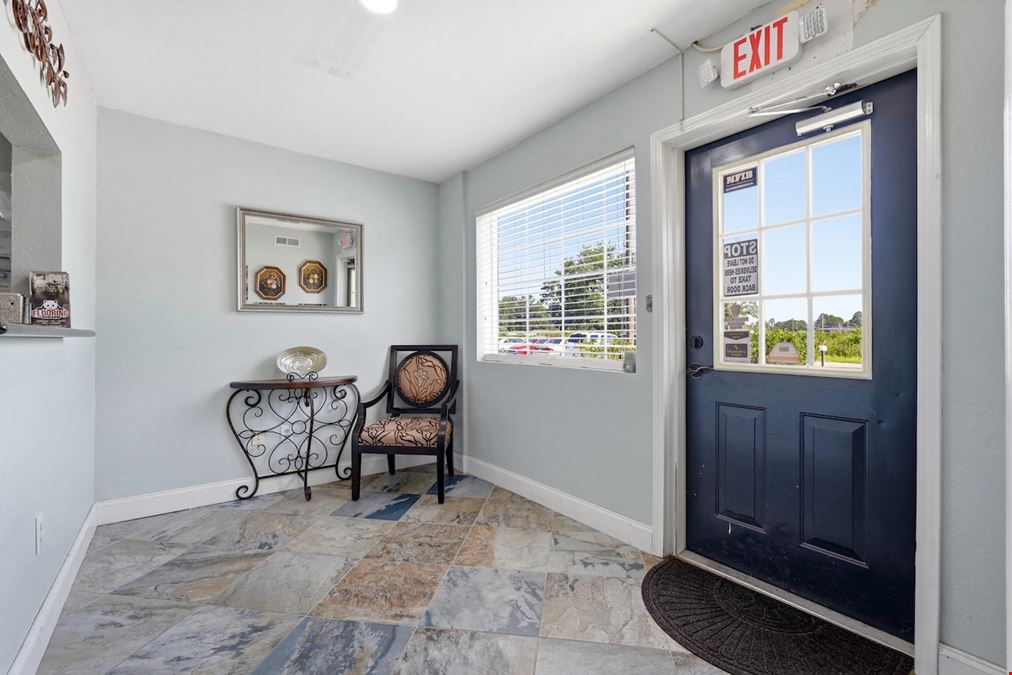 2617479 Office/Warehouse - Conway
