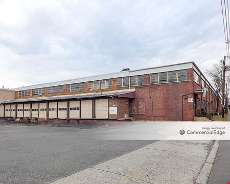 Preview of Industrial space for Rent at 715 South Avenue East