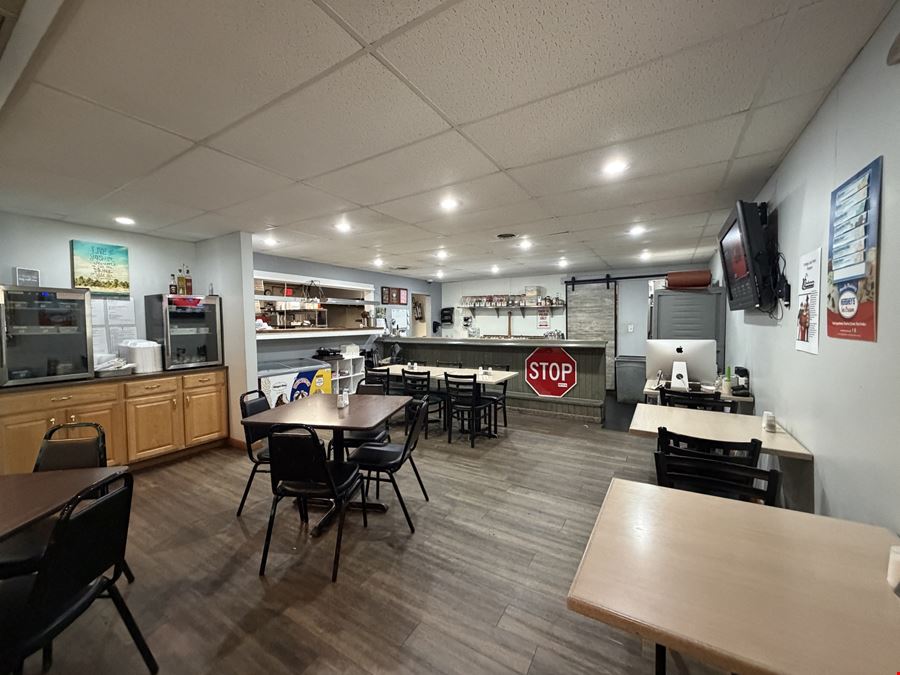 Turnkey Restaurant Business & Real Estate in Grass Lake